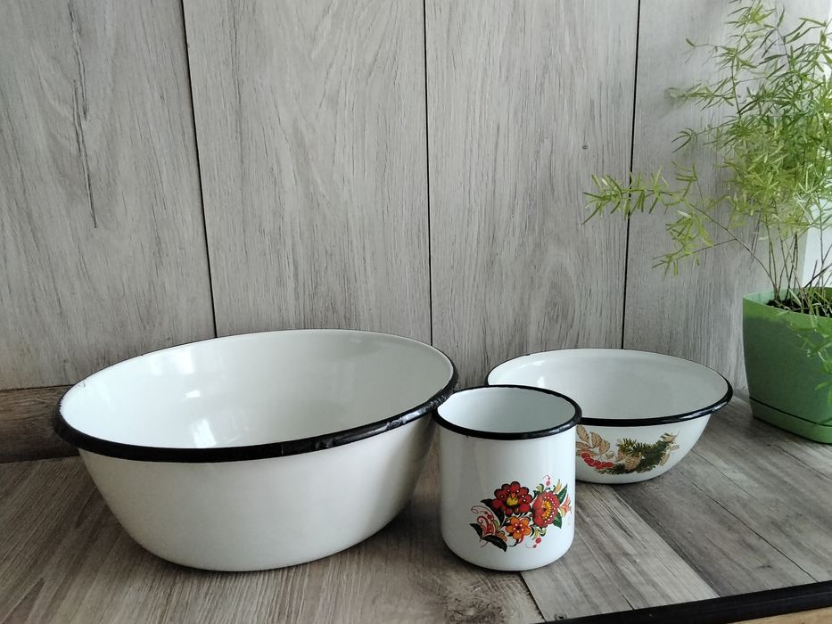 Посуд емальований срср за все 200 грн.