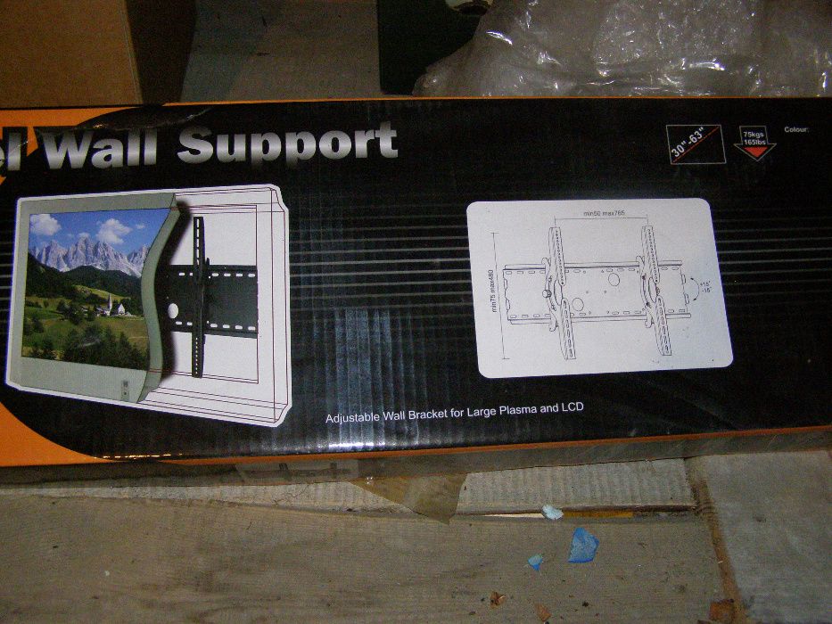 Wieszak do TV na scianę