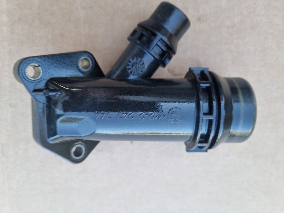 BMW E60 E61 E90 E87 króciec wody wodny M47 M57 2.0d 3.0d 530d