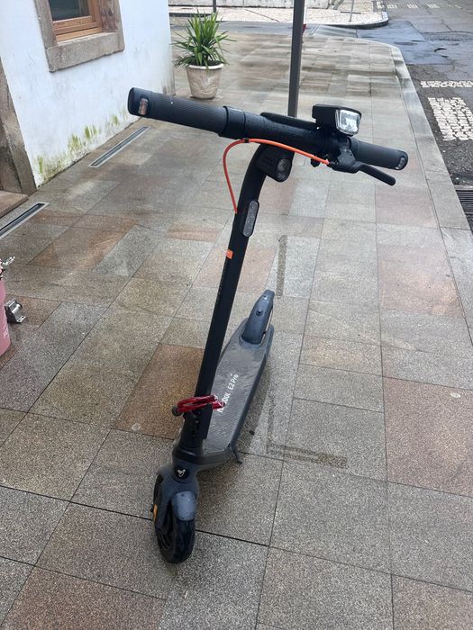 Trotinete elétrica Segway Ninebot E2 Pro