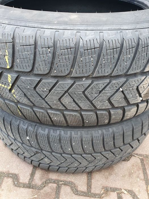 Opony Zimowe Pirelli 235.60.18 107H