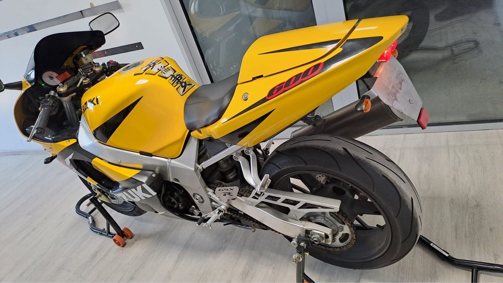 Suzuki GSX-R 600 K1