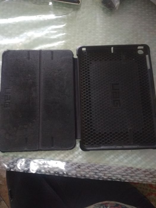Продам чехол на iPad.