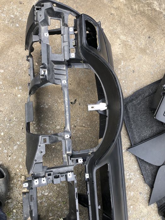 Продам бардачки  та інші деталі торпеди