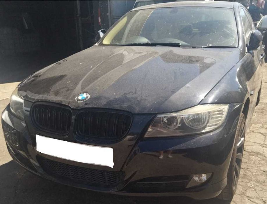 BMW E90 LCI 320 i 2011 | PARA PEÇAS |