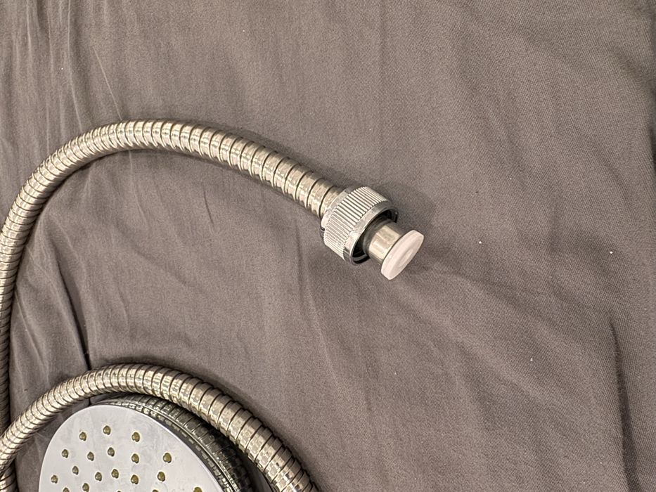 Duche/ Chuveiro Novo / casa de banho