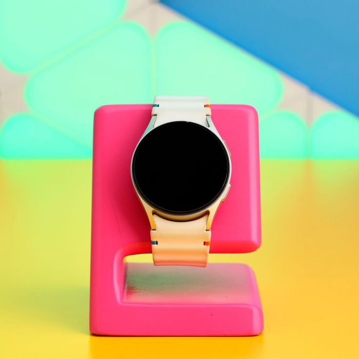 Смарт-часы Samsung Galaxy Watch7 40mm Cream (172437) Б/У З ГАРАНТІЄЮ