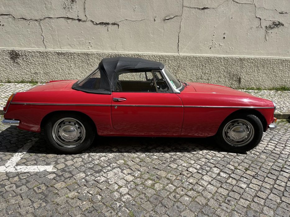 MG MGB528942427317872641