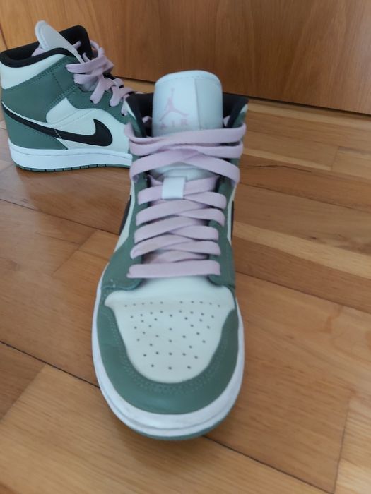 Jordan 1 Mid Dutch Green