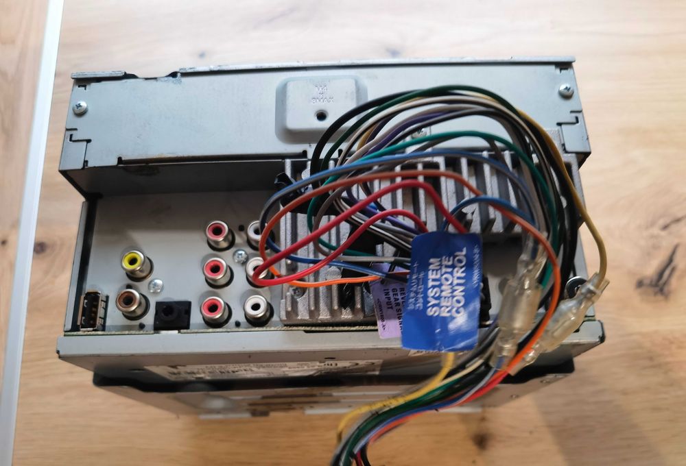Pioneer MVH-A100V
