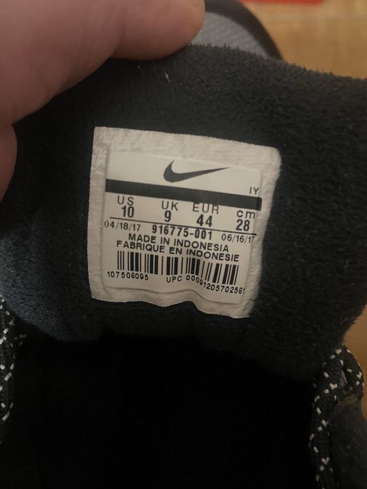 Кросівки nike  нові