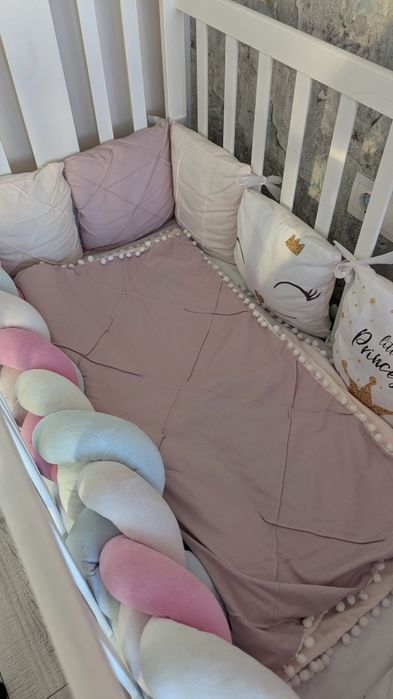 Ліжечко ,балдахін,постіль,бортики ,кокон