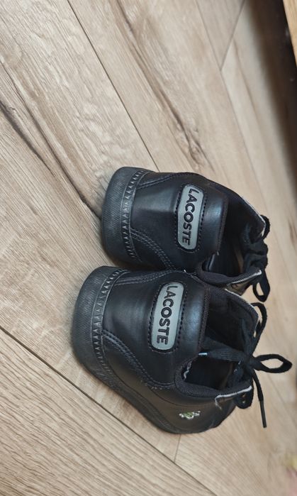 Czarne sneakersy damskie klasyczne sznurowane Lacoste Graduate / Y2K / Grunge