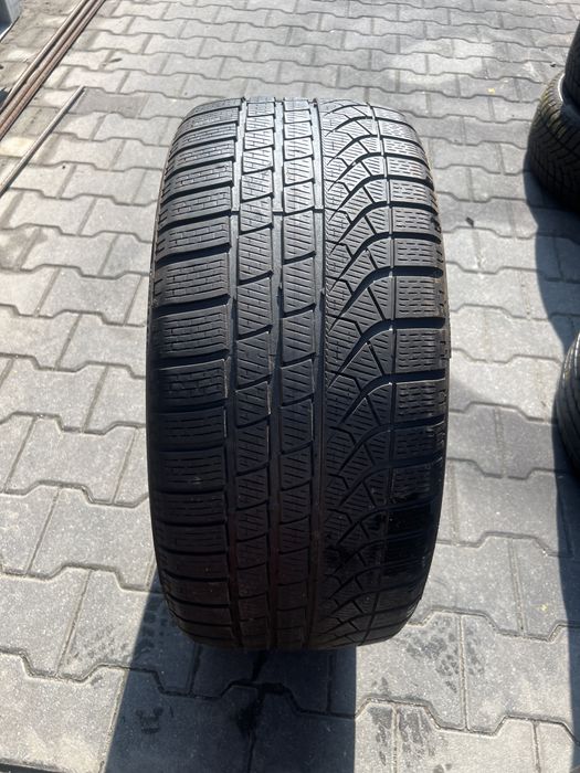 #Opona pirelli 255/40/19 pojedynka