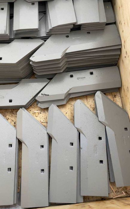 Леміш плуга 18 20 25 з борвмісної сталі ПОЛЬЩА БОР леміш БОМЕТ