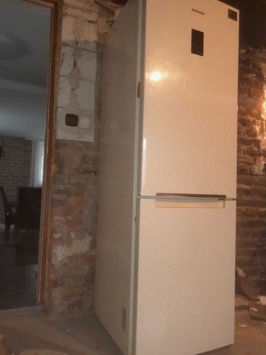 lodówka SAMSUNG  RB31FERNDEF  beżowa