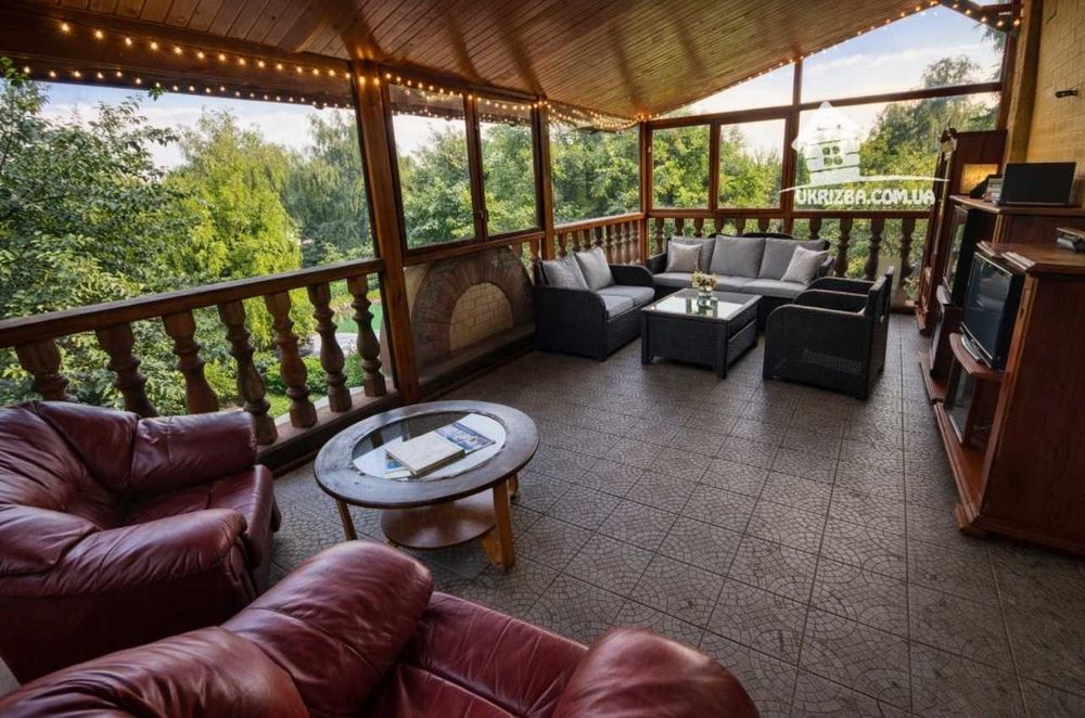 Посуточно. Дом 450 кв., 7 спален. НОВЫЙ ГОД - 30 000 грн.