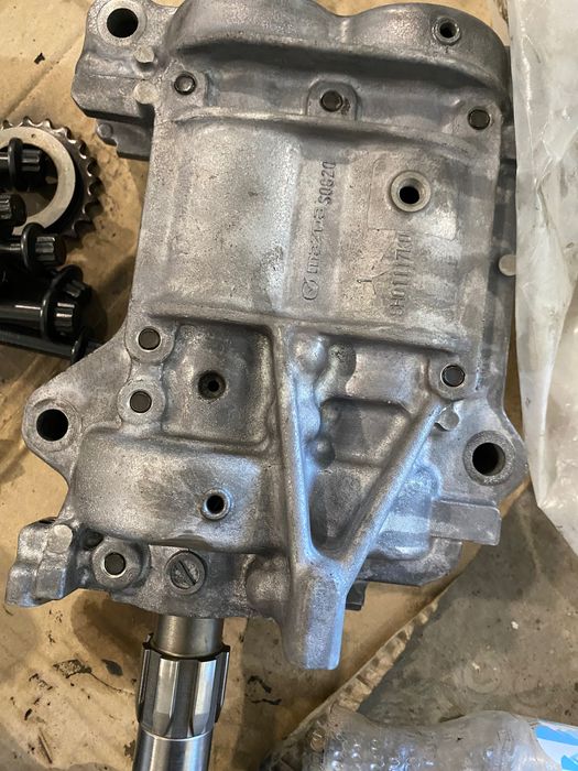 Балансіровочні вали Mazda 3 6 CX-5 2.2 дизель SH01 SHY1