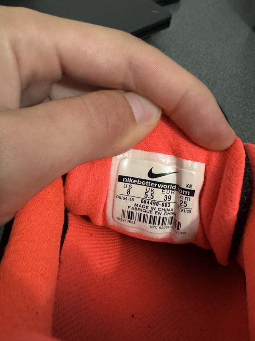 Чорні кросівки Nike Zoom Winflo