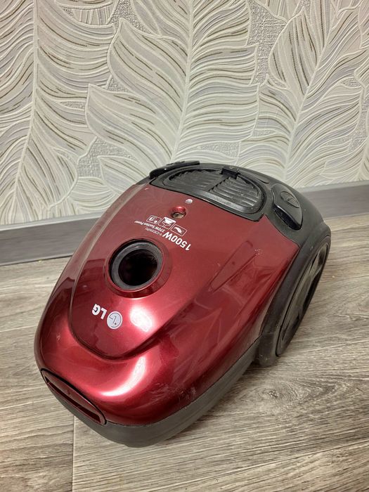 Продам пилосос LG