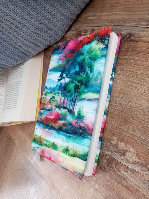Otulacz na książki. Etui. Okładka.