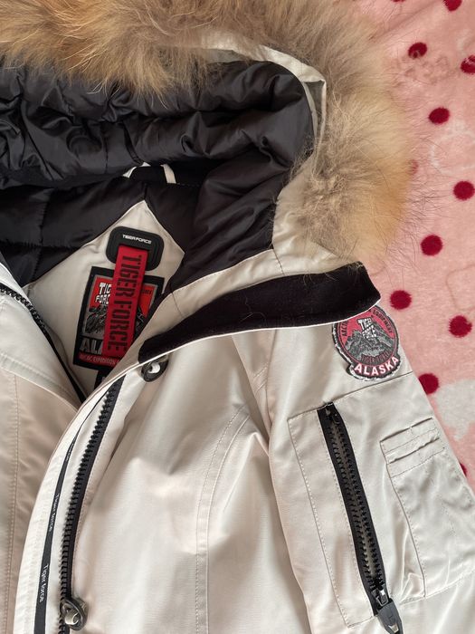 Зимова куртка жіноча