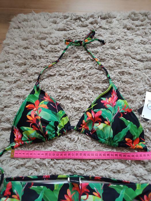 Strój kąpielowy w liście