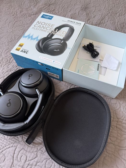 Fones de ouvido Anker Space Q45