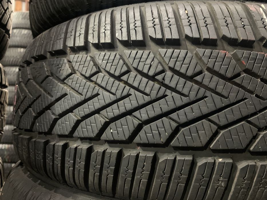 Шини б/у зима 205/55-16 Semperit speed grip 2