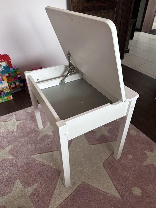 Ikea sundvik stolik  biurko otwierane dla dziecka