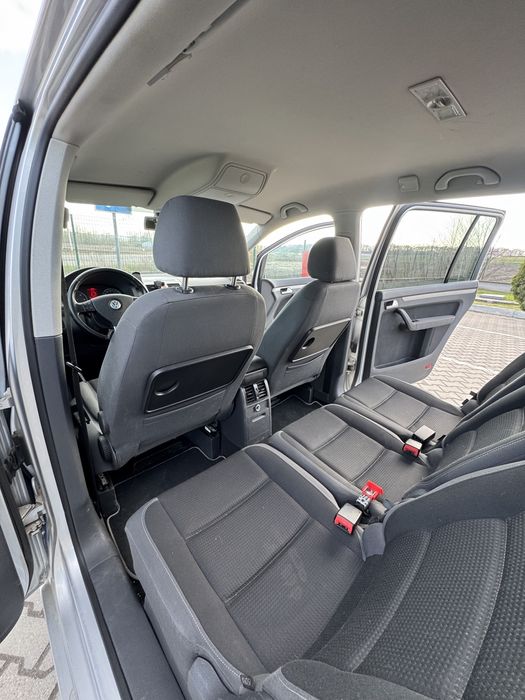 Volkswagen Touran 2.0 tdi lifestail / automat