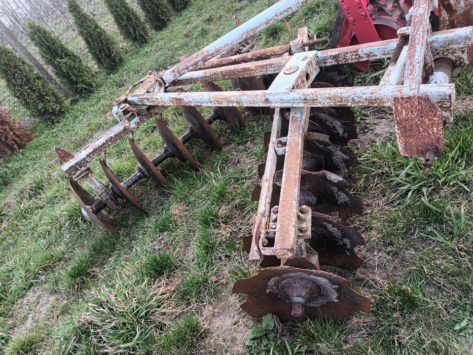 Sprzedam talerzówkę 2 × 8 talerzy