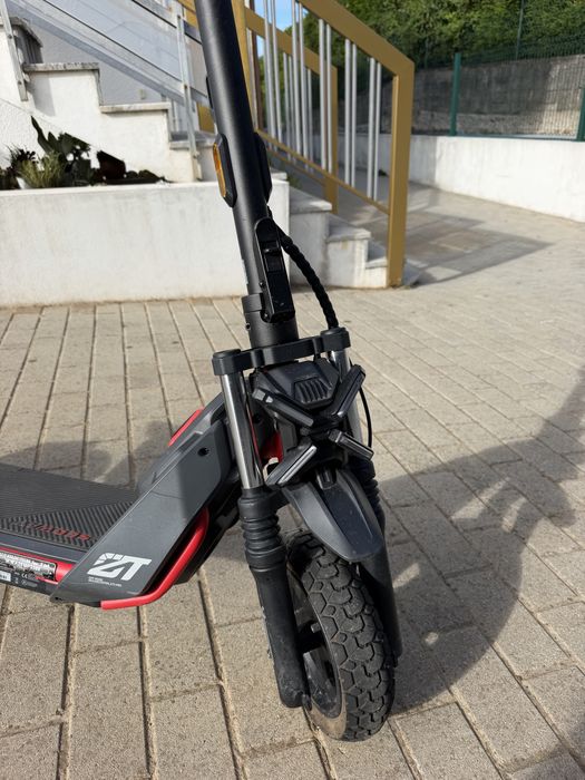 Trotinete eletrica Segway ZT3 pro