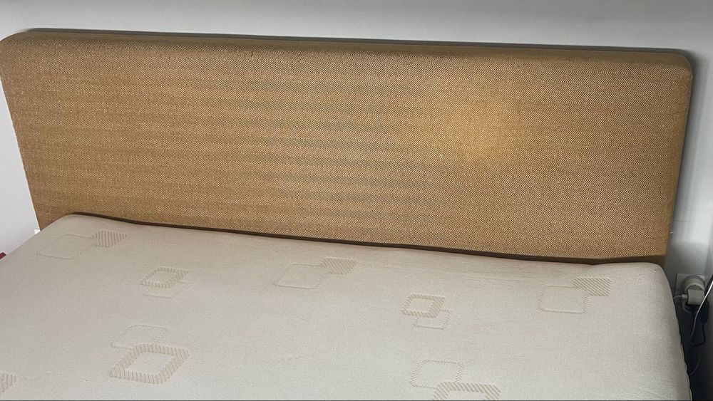 Vendo cama de casal com colchao e estrado