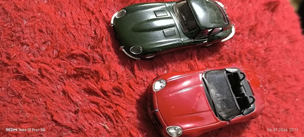 Bmw z8, jaguar 183Tz75