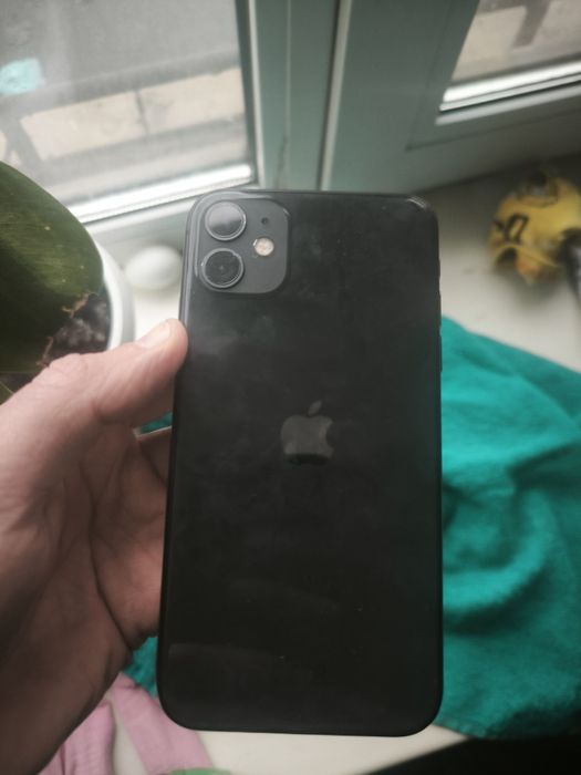 Apple iPhone 11  битий