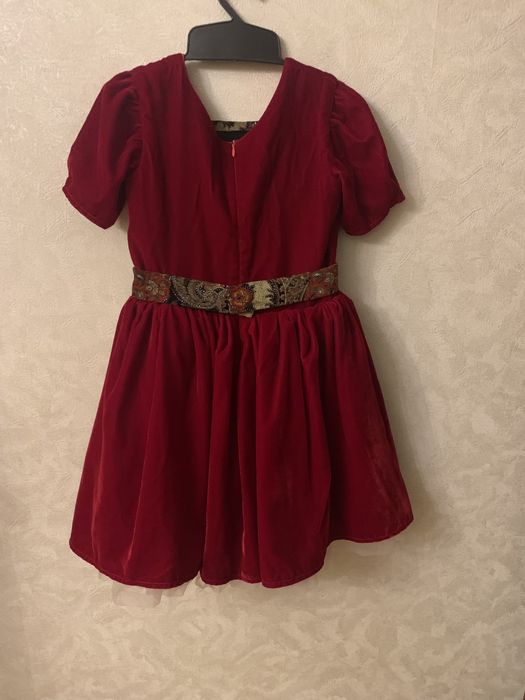 Сукня святкова-принцеси на 5-6 років, розмір 116.