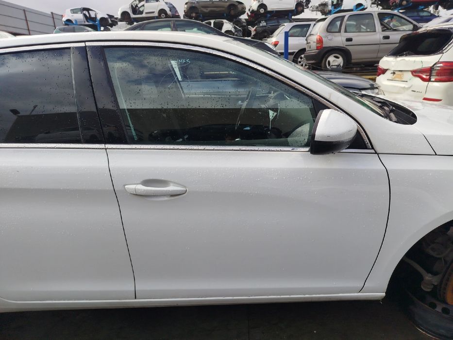 Porta frente direita PEUGEOT 308 II