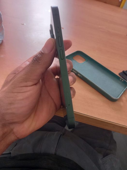 Iphone 13 verde sem marcas de uso