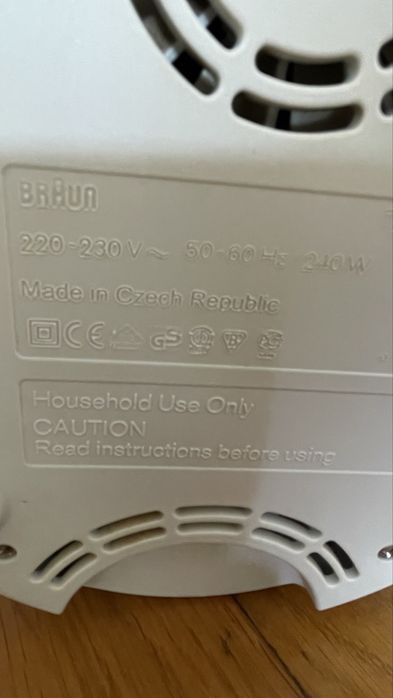 Соковыжималка BRAUN  220-230 V. 240W.