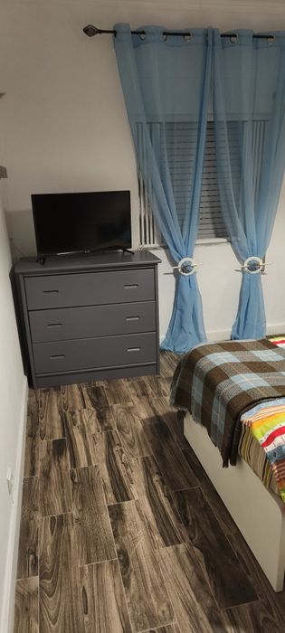 Quarto para alugar Loures
