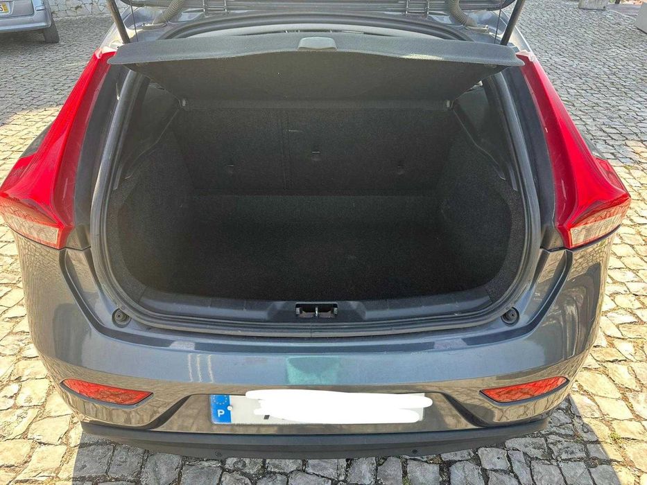 Volvo V40, estado impecável, muito económico (4l), 191.331 kms