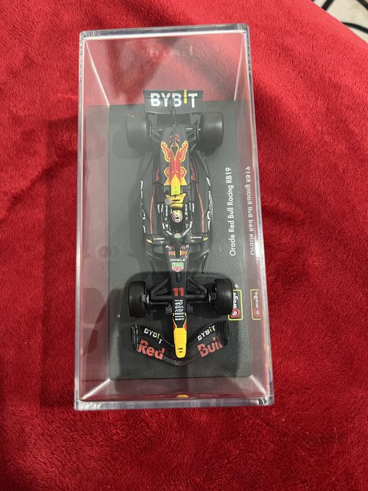 Carro Max Verstappen Red Bull Racing rb19