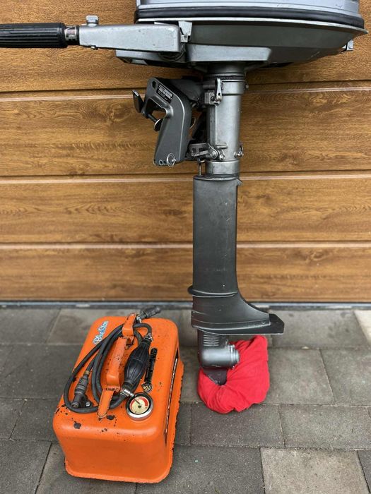 Silnik zaburtowy Mariner 5km 2suw