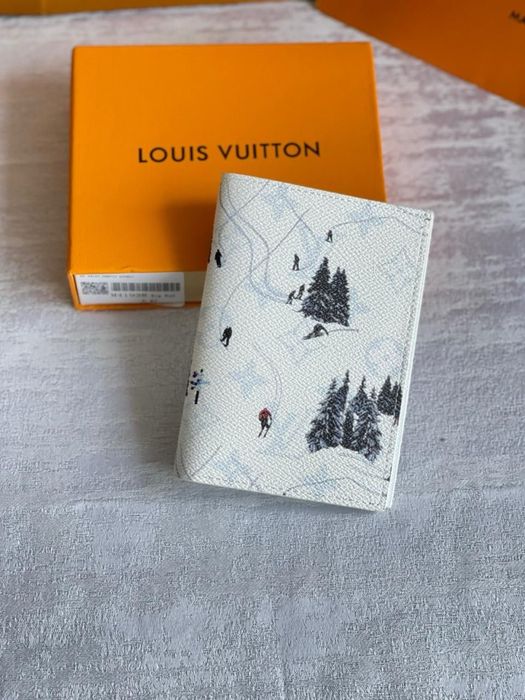Louis Vuitton картхолдер