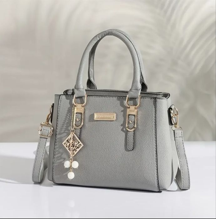 Світло-сіра сумка