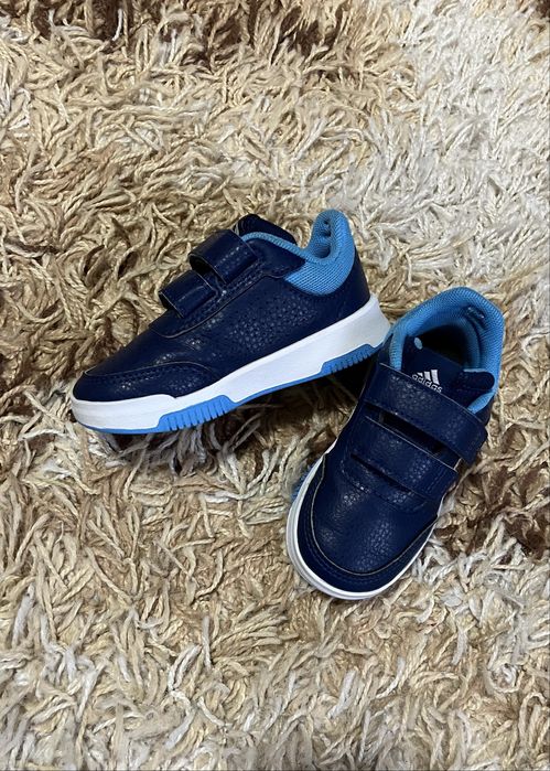 Дитячі кросівки Adidas