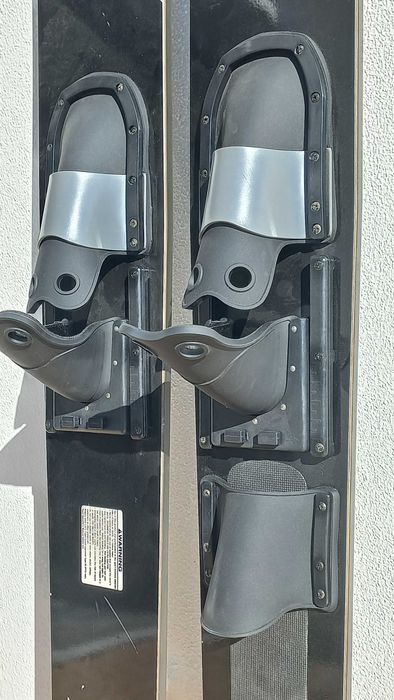 Skis Nauticos (Par com Mono)