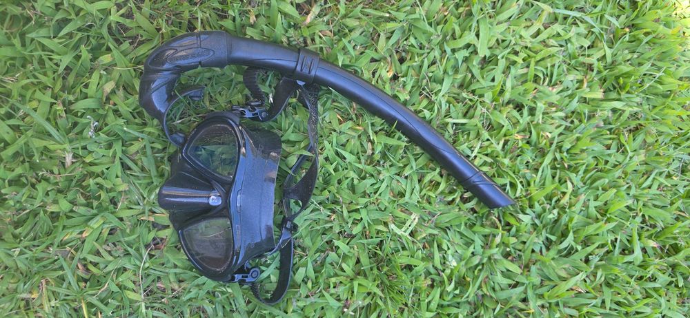 Kit completo de pesca submarina / caça submarina, em excelente estado, com apenas 4 idas à água.