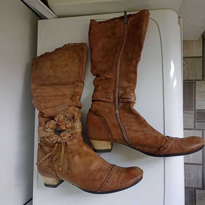 Чоботи жіночі шкіряні 40 р